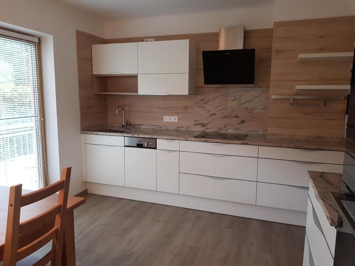 Appartment Luki Haus im Ennstal Eksteriør billede